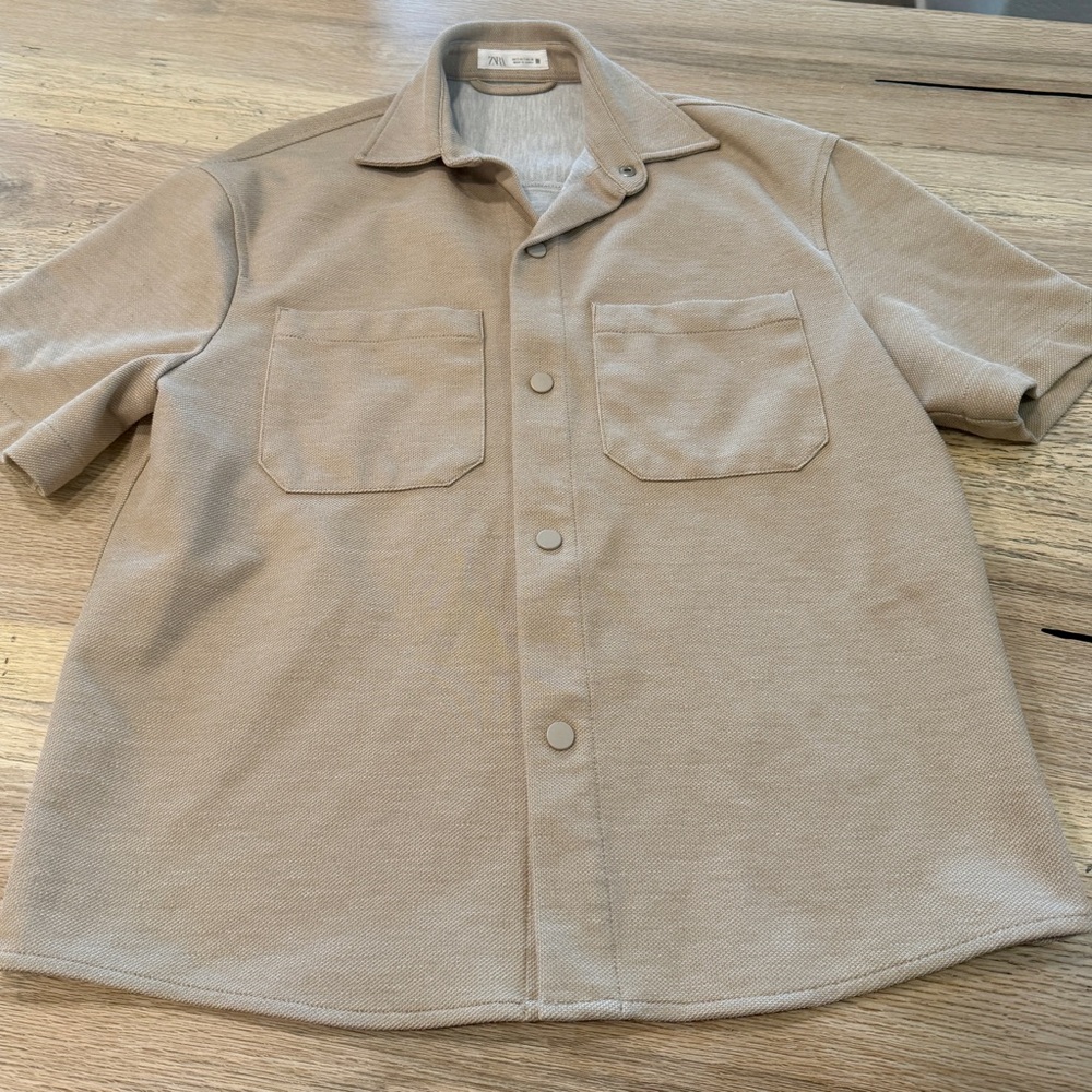 ZARA Men's Textured Comfort Overshirt in Tan, Size Small.